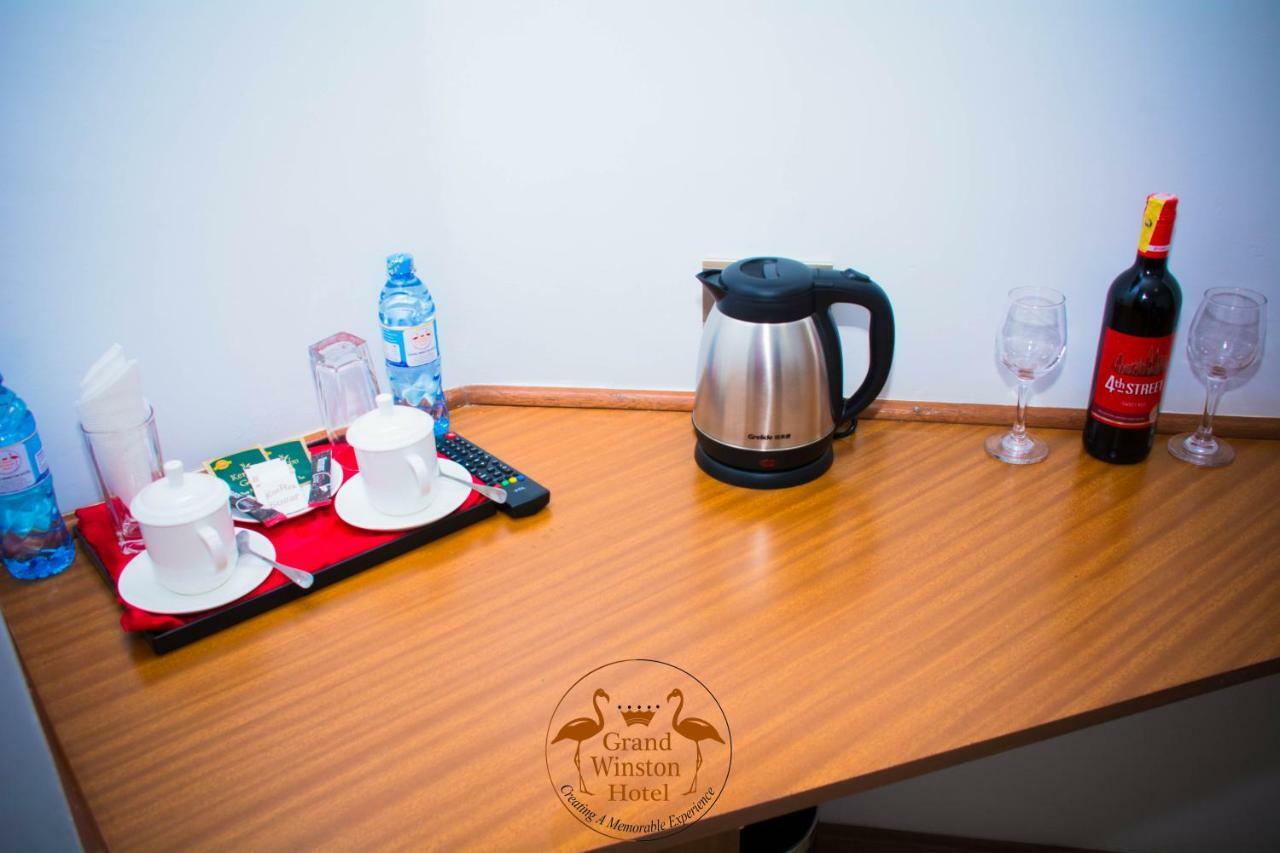 Grand Winston Hotel Nakuru Exteriör bild